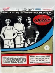 Vintage Grana Package Men’s White T-shirts Size MED 38-40 Never Stretch Collar