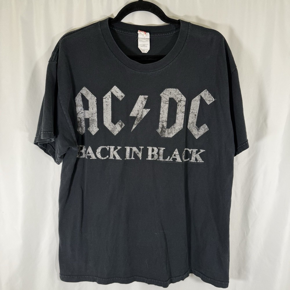 AC/DC Back in Black 2010 Repro Men’s Large Black Short Sleeve 100% Cotton