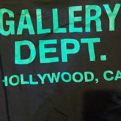 Gallery Dept. Men’s Black Green Logo Graphic Print Crew Neck T-Shirt Size M