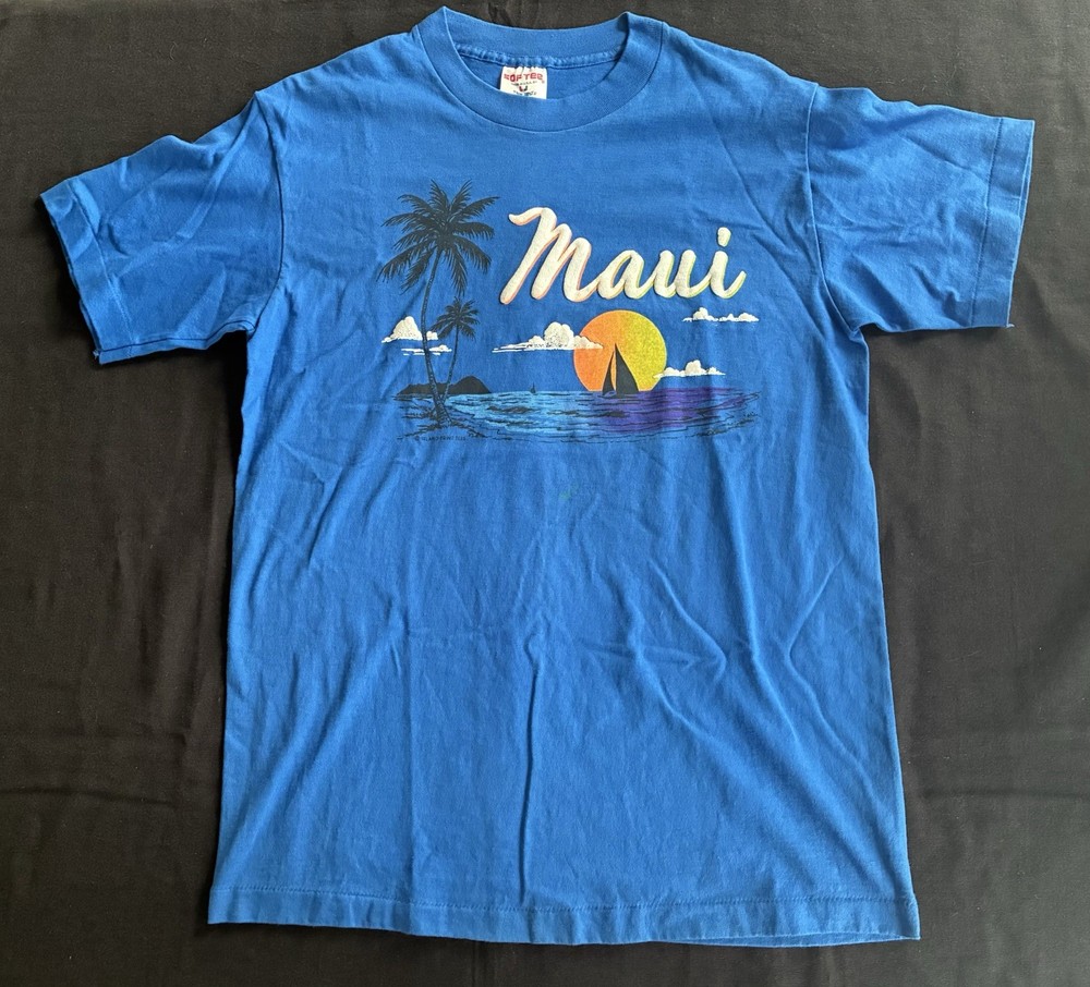 Vintage Sof Tee Mens M Blue T-Shirt Maui Print Made in USA Single Stitch 90s