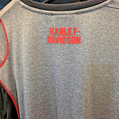 NEW – Harley Davidson -gray & blk short sleeve stretch pullover shirt – size 2XL