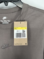 Nike Sportswear Premium Essentials T Shirt Mens Small Loose Fit Tee DO7392-289