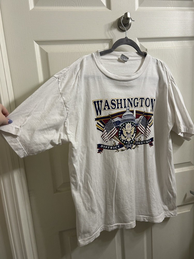 Men’s Washington District Of Columbia Size Large Vintage SB Apparel Graphic