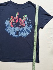 Free Shipping! Attack on Titan Season 2 Colossal Titan Graphic Tee Mens Large