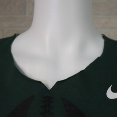 Nike Graphic T-shirt Men’s MEDIUM Standard Fit Oregon Ducks Football Cut Neck