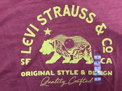 New Mens Levi’s Strauss Standard Fit Graphic T-Shirt DUSTY RED Size Large