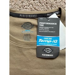 Brand New Dickies Short-Sleeve Performance Pocket Tee – Men’s Large – Tan/Brown