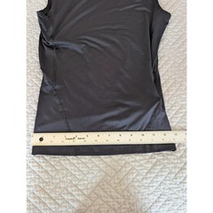 NWT Under Armour Heatgear Men’s Size M Black Compression Sleeveless Shirt (0915)