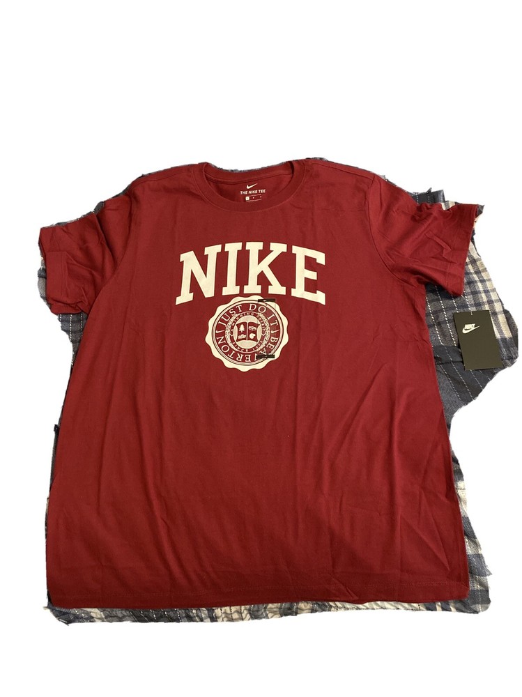 Maroon Nike T-Shirt Large 100% Authentic Guaranteed.