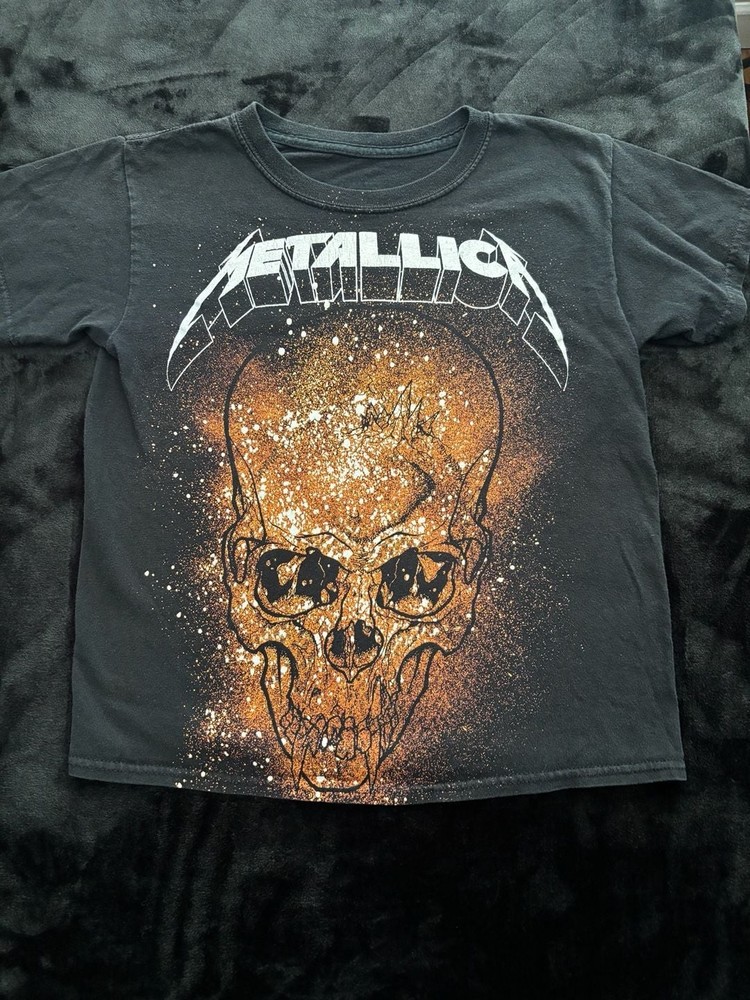 Vintage 2008 Metallica Skull Explosion Graphic t-shirt. S/M Kids