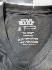 !NEW! Star Wars “The Mandalorian”with baby Yoda. T Shirt Men’s Size XL