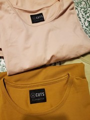 Cuts Clothing/ 3 Pieces Set Crew Elongated Stretch Shirt. Size L
