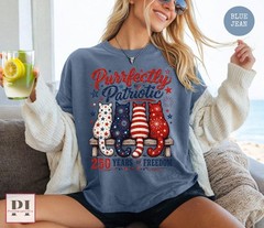 Patriotic Cat Vintage Retro Shirt USA 250th Anniversary Kitten Cat Lover Gift
