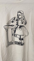 ALICE IN WONDERLAND T-SHIRT ADULT LARGE