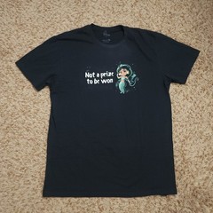 Disney TeeTurtle Aladdin Jasmine Mens L Not a Prize To Be Won Short Sleeve
