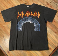 Vintage 1992 Def Leppard “ADRENALIZE” T-shirt Size L