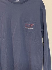 Vineyard Vines Pullover Shirt Men’s Size Medium Blue Front Pocket Round Neck