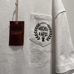 Mens MITCHELL & NESS Oversized Heavyweight Pocket T-Shirt White Sz M