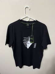 100% Authentic Hugo BOSS Men’s Black Graphic Stretch T-Shirt Size M NWT MSRP $89