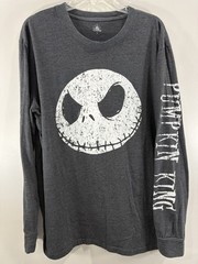 Disney Jack Skellington Heathered Gray Shirt Pumpkin King Black Men’s Size 2XL
