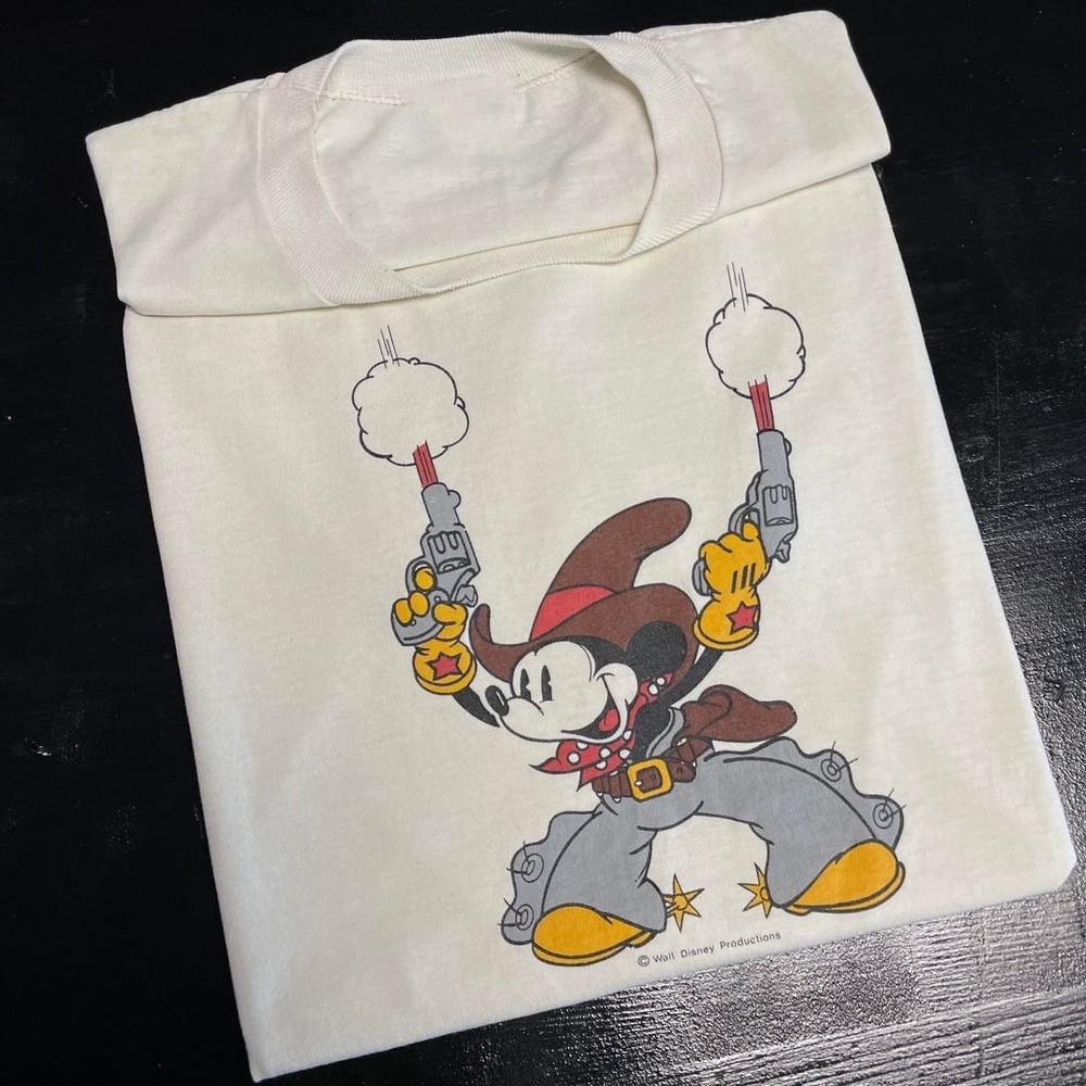 1980s Two Gun Mickey Mouse Cowboy T-shirt Size S-5XL NEW