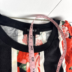 Forever 21 Men’s Red Floral Stripe Graphic T-Shirt Size M 100% Cotton