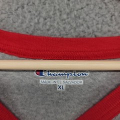 Champion shirt Men’s XL Sports Baseball Shirt Gray and Red 3/4 sleeve Raglan