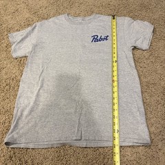 Pabst Blue Ribbon Graphic T-Shirt — Size Men’s Medium