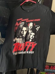 Buffy the Vampire Slayer Shirt (M)