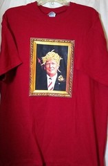 Trump Medusa Golden Snake Hair Head T Shirt XL Gildan Burgundy Red Graphic Tee