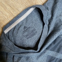 Adidas Go-To Performance Gray Men’s T-Shirt with Black Logo | Climate | Small