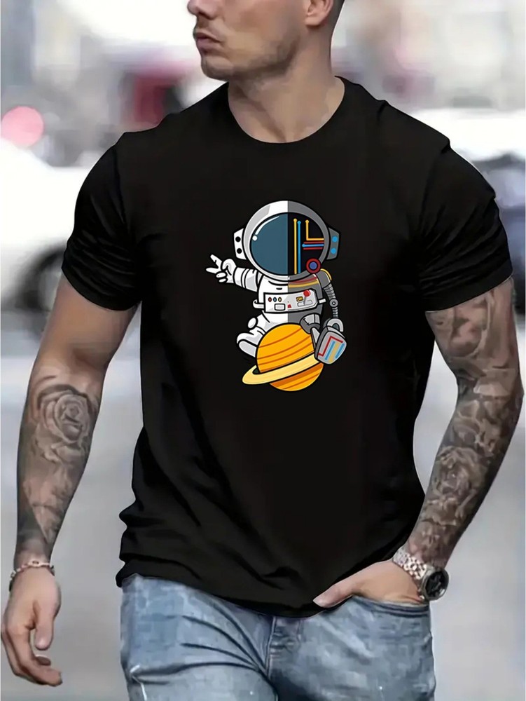 Casual Stylish Print Short-Sleeve T-Shirt Featuring a Cartoon Astronaut