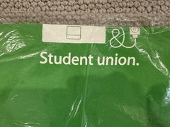 Apple Store “Student Union” Green 2006 Employee T-Shirt (Size S) NEW! SEALED!