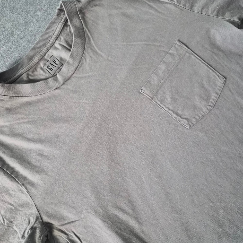 GAP Mens Standard T Shirt Medium Taupe Grey 100% Organic Cotton Pocket Tee