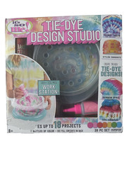 Tie- Dye Design Studio T Shirt Dye Kit WORK STATION! 18 PROJECTS