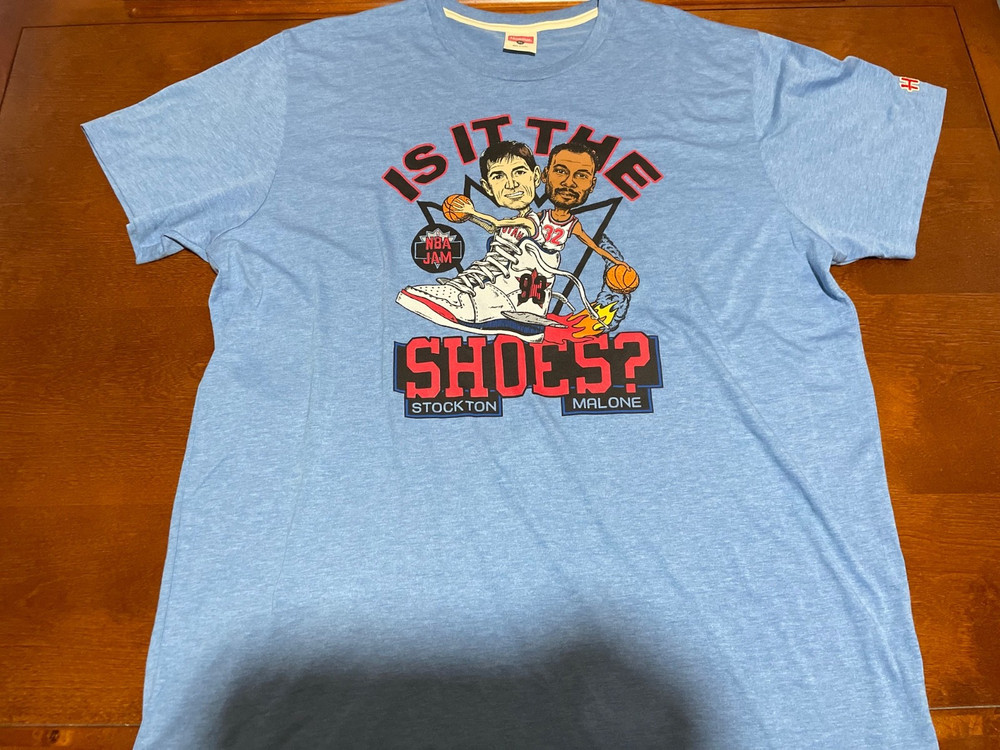 Homage Utah Jazz Stockton Malone “Is It The Shoes?” NBA Jam Graphic Tee XL
