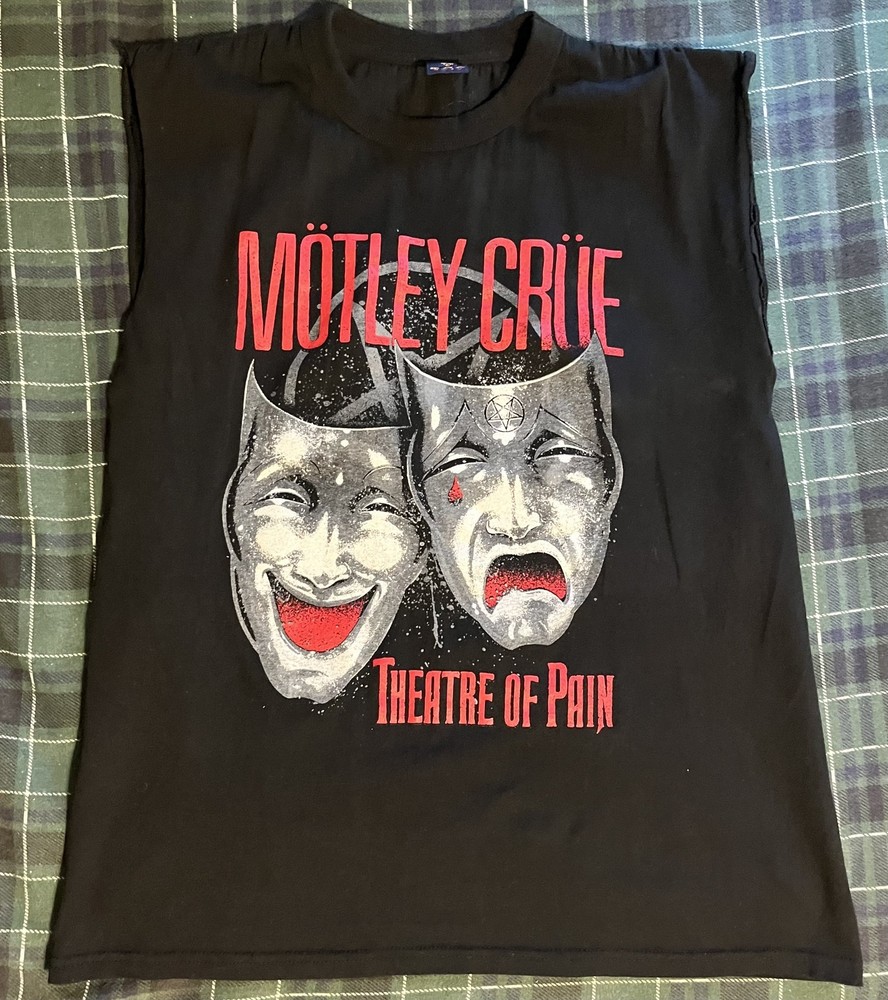 Vintage Motley Crue Sleeveless T Shirt Vintage Theater of Pain Grunge Era Evil L