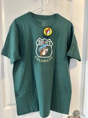 NEW Buc-ees T-shirt Colorado License Plate Size Large