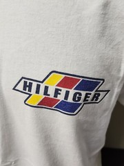 Vintage Tommy Hilfiger Jeans Flag T-Shirt Size XL 90s rainbow V-Neck collar
