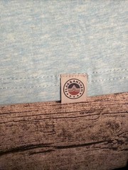 Flag And Anthem Henley Men’s Shirt Medium Essential Stretch Madeflex UPF Stretch