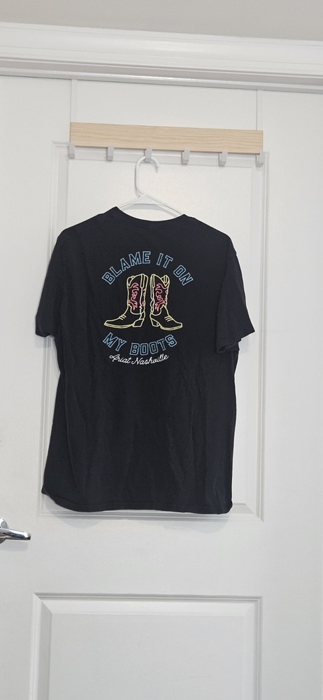 Ariat SizE XL Shoet Sleeve Tshirt Western Nashvillle Black