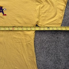 Yellow vintage 90s Prague Czech Republic embroidered graphic tee Size XL