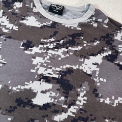Mil-Tec Shirt Mens Medium Gray Digital Camo Military Tactical Stretch Tee Top
