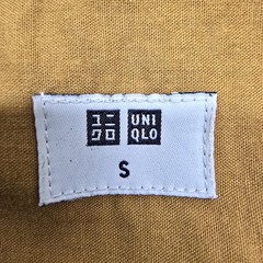 Uniqlo Men’s S Short Sleeve Open Collar Shirt in Mustard