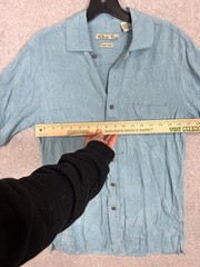 Men’s Batik Bay Easy Care Blue Short Sleeve Button Down Shirt Size Small