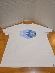 Hurley International Men’s M Spellout T-shirt Surf Skate Beach Summer Outdoor