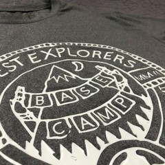 Avalanche Everest T Shirt Men Medium Gray Base Camp Graphic Hiking Big Foot