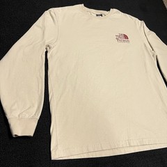 The North Face Long Sleeve T-Shirt Plastic Free Peaks Patron Mens Large Beige