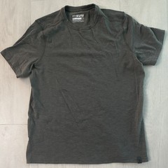 KUIU Ultra Merino 120 LT Merino Wool Blend Gray Short Sleeve Crew Neck Tee M