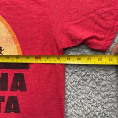 Disney Lion King Shirt Men’s Medium Red Short Sleeve Crew Neck Hakuna Matata
